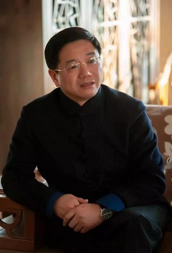 贺云飞.jpg